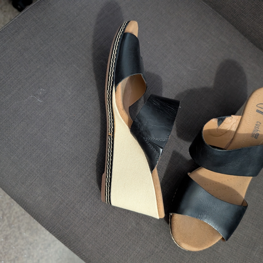 Clarks Black Wedge Sandals - Picture 5 of 10